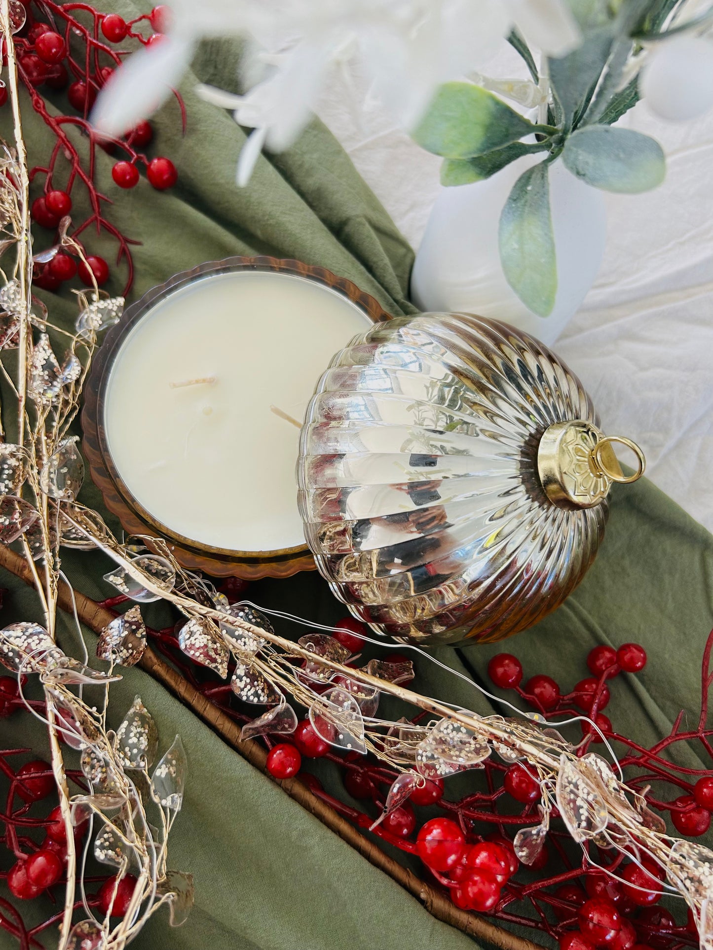 Silver Bauble Candle