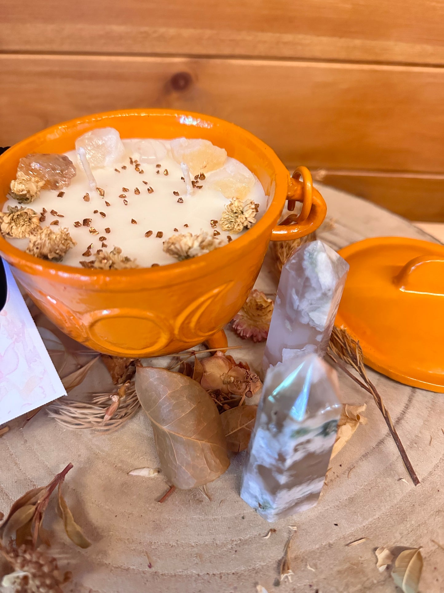 Prosperity cauldron candle