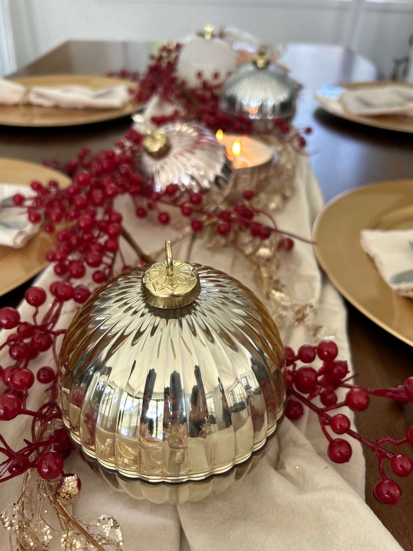 Gold Bauble Candle