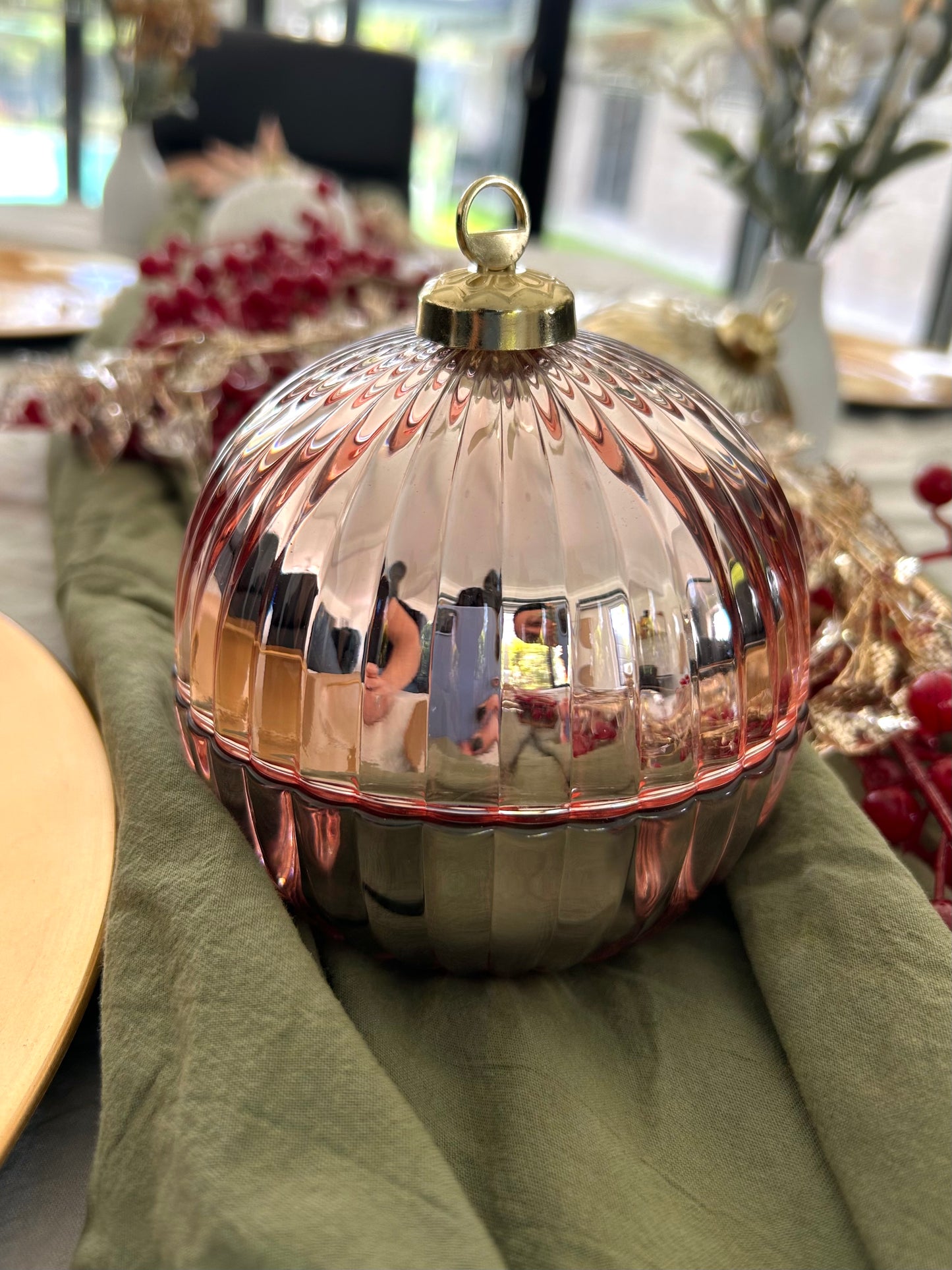 Rose Gold Bauble Candle