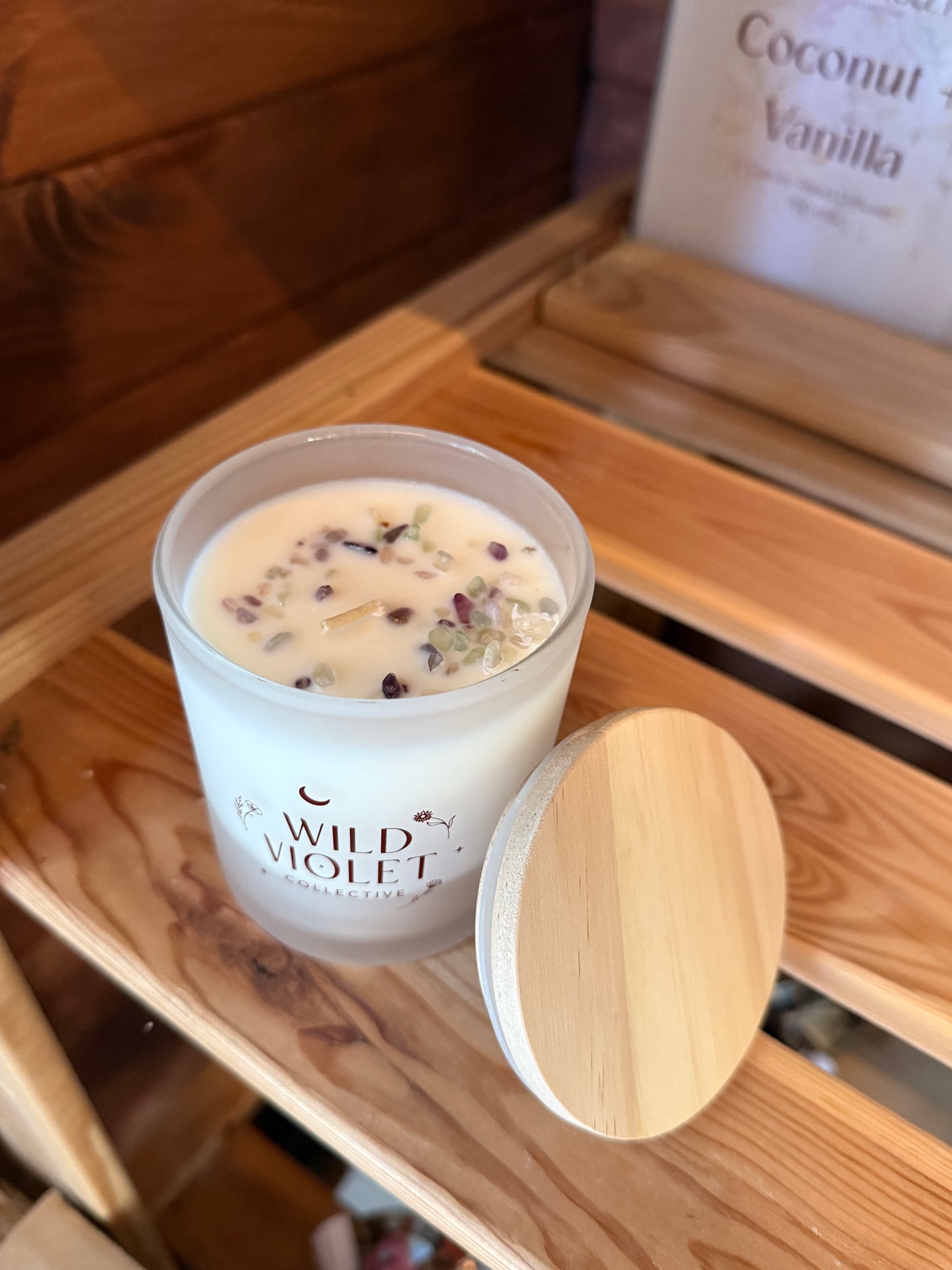 Wild Violet candle - flourite