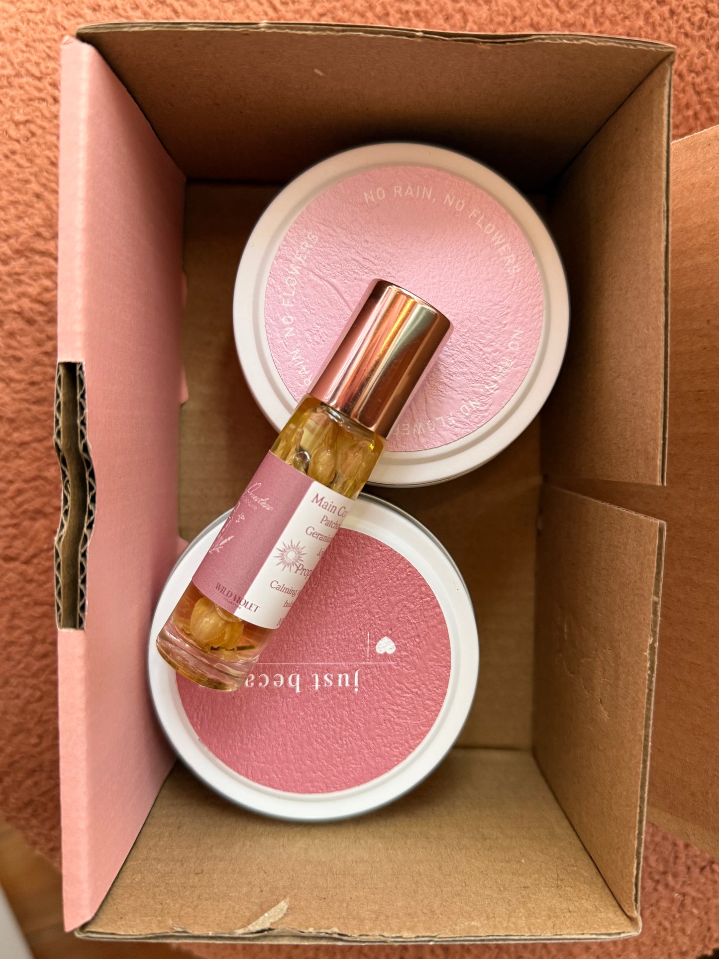 Tin gift pack